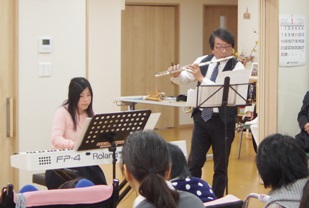 ピアニスト上田麻美さんと演奏する私