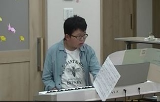 笙太君のピアノ演奏１