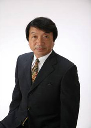 内科医　岡本新悟